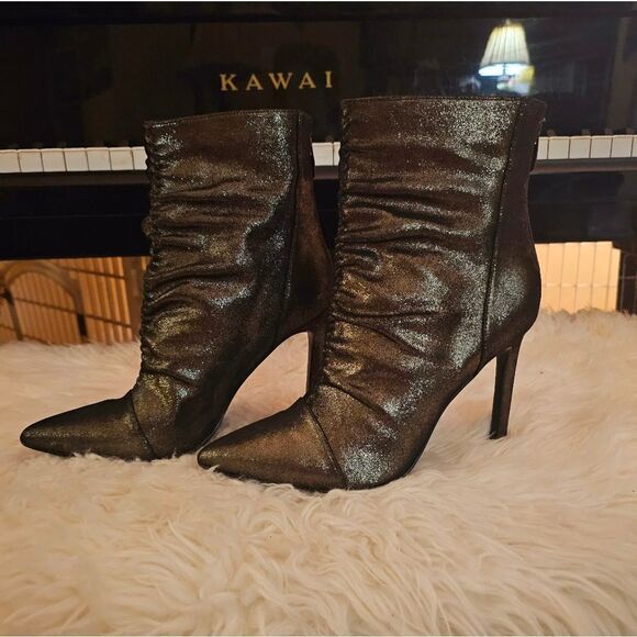 NINE WEST SHIMMERY METALLIC BOOTIES - Picture 1 of 8
